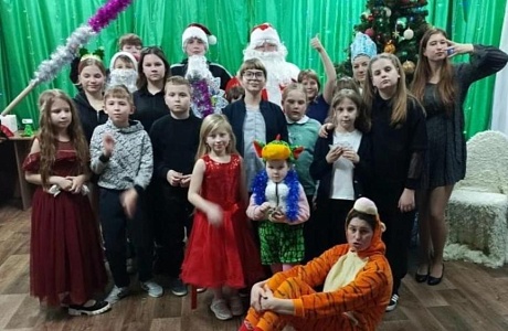 Новогодняя Конкурсно-Развлекательная Программа в Доме Детского Творчества Новогодняя Конкурсно-Развлекательная Программа в Доме Детского Творчества