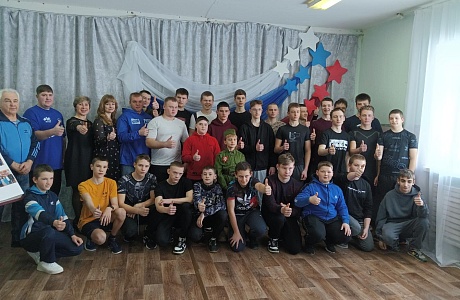 В Доме детского творчества с.Малая Сердоба состоялось Первенство по гиревому спорту среди юношей 2012-2006 г.р., посвященное Году семьи В Доме детского творчества с.Малая Сердоба состоялось Первенство по гиревому спорту среди юношей 2012-2006 г.р., посвященное Году семьи
