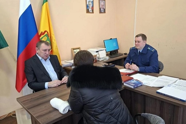 В администрации Малосердобинского района состоялся личный прием граждан В администрации Малосердобинского района состоялся личный прием граждан