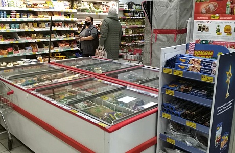 Выездные мероприятия в предприятия торговли и общественного питания Малосердобинского района проводятся в ежедневном режиме