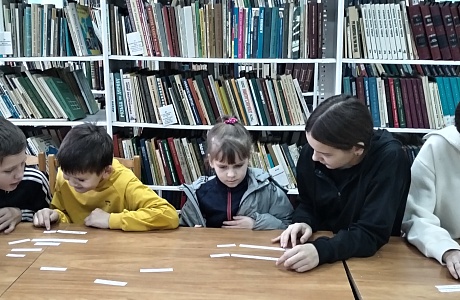 Час доброго общения «Вместе с книгой к добру и согласию» проведён в Топловской библиотеке.