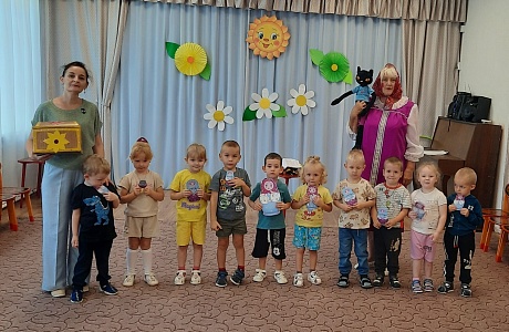 Матрешка в гостях у малышей детского сада «Солнышко» Матрешка в гостях у малышей детского сада «Солнышко»