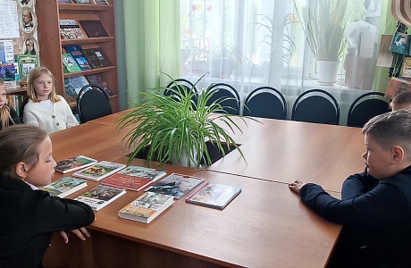 «На огненных московских рубежах». «На огненных московских рубежах».