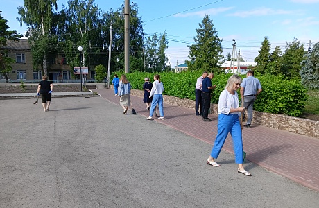 В селе Малая Сердоба продолжается работа по благоустройству 