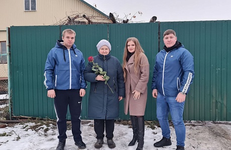 Представители Молодежного парламента Малосердобинского района провели Акцию "Родная мама" Представители Молодежного парламента Малосердобинского района провели Акцию "Родная мама"