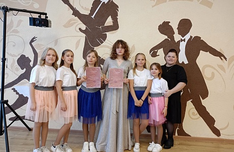  В МБУК «Шемышейский РДК» состоялся открытый межрайонный фестиваль свободного творчества «Новая волна»