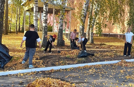 Учащиеся многопрофильного лицея приняли участие во всероссийском субботнике Учащиеся многопрофильного лицея приняли участие во всероссийском субботнике