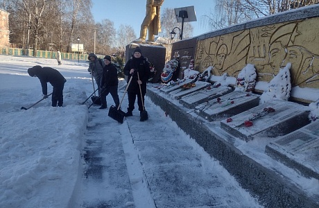 Волонтерская акция "Памятники". Волонтерская акция "Памятники".