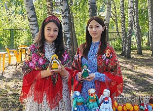 Малосердобинская центральная районная библиотека приняла участие в мероприятии, посвященное «Дню косоворотки» Малосердобинская центральная районная библиотека приняла участие в мероприятии, посвященное «Дню косоворотки»