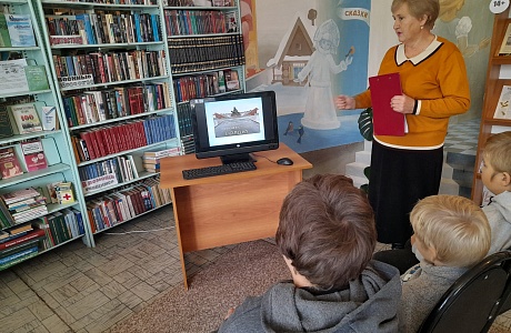 В библиотеке села Новое Дёмкино проведена интерактивная викторина «День неизвестного солдата».
