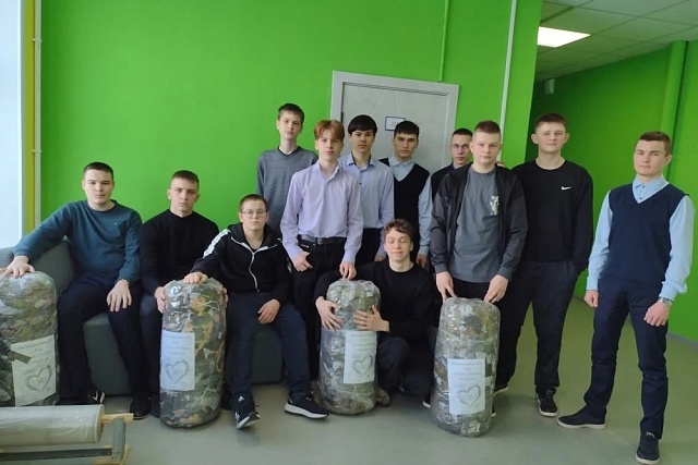 В МБОУ многопрофильный лицей с. Малая Сердоба продолжают работать над реализацией проекта "Мы рядом". В МБОУ многопрофильный лицей с. Малая Сердоба продолжают работать над реализацией проекта "Мы рядом".