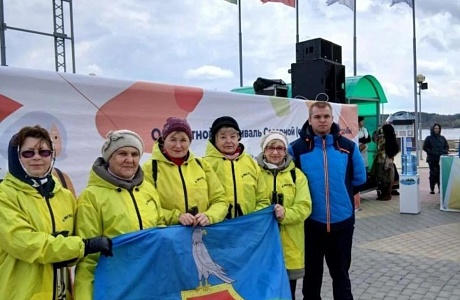 На набережной «Парка Спутник» состоялся уже 28-й по счёту областной фестиваль скандинавской ходьбы!