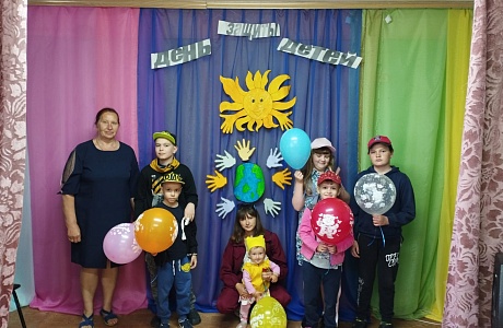 «Живёт на всей планете народ веселый-дети!». «Живёт на всей планете народ веселый-дети!».