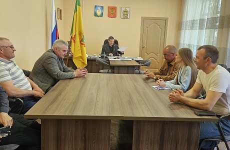 В рамках празднования дня российского предпринимательства  в администрации Малосердобинского района было проведено заседание совета по инвестиционному развитию и предпринимательству при администрации Малосердобинского района Пензенской области
