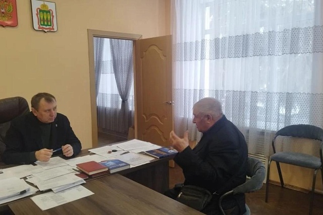 Состоялся личный прием граждан главой Малосердобинского района Сергеем Львовичем Балакиным Состоялся личный прием граждан главой Малосердобинского района Сергеем Львовичем Балакиным