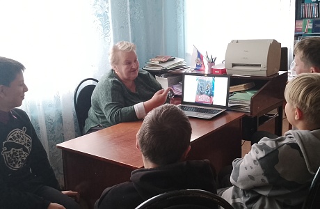 Литературный час «Миллион приключений», приуроченные к 90-летию со дня рождения Кира Булычева Литературный час «Миллион приключений», приуроченные к 90-летию со дня рождения Кира Булычева