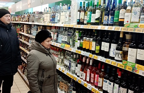 Профилактический рейд  по местам продажи алкогольной и никотиносодержащей продукции 