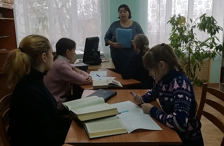  Библиотечный  квест «Вокруг да около книг» проведён в библиотеке села Топлое
