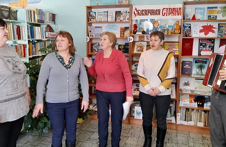 «Храните женские сердца».