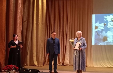 В районном доме культуры состоялся праздничный концерт посвященный Дню медицинского работника