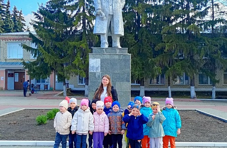 В средней группе детского сада «Солнышко» села Малая Сердоба прошла тематическая неделя «Достопримечательности нашего села». В средней группе детского сада «Солнышко» села Малая Сердоба прошла тематическая неделя «Достопримечательности нашего села».