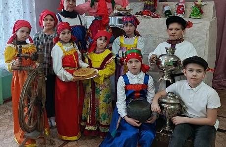 Фольклорное мероприятие «Как на Масляной неделе из трубы блины летели» Фольклорное мероприятие «Как на Масляной неделе из трубы блины летели»