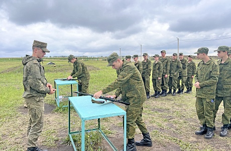 Участники сборов «Гвардеец» побывали на полевых учениях