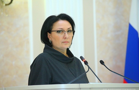 Елена Аксенова приняла участие в сессии регионального парламента Елена Аксенова приняла участие в сессии регионального парламента