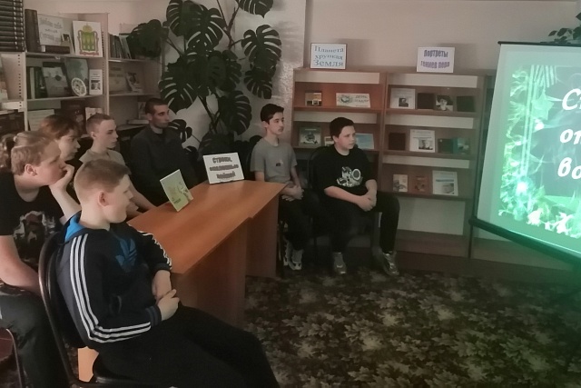 Литературный час «Строки, опаленные войной» 