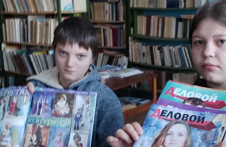 Литературный обзор «Журналы - юбиляры», приуроченный к 100 летию журнала «Мурзилка» Литературный обзор «Журналы - юбиляры», приуроченный к 100 летию журнала «Мурзилка»