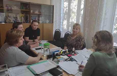 В администрации Малосердобинского района прошло очередное заседание актива Клуба замещающих родителей «Тепло Семьи» В администрации Малосердобинского района прошло очередное заседание актива Клуба замещающих родителей «Тепло Семьи»