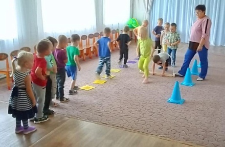 Физкультурное мероприятие "Подвижные игры с мышкой" Физкультурное мероприятие "Подвижные игры с мышкой"