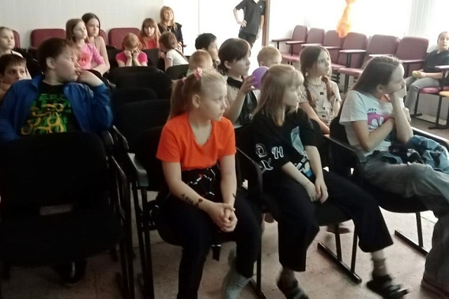 Профилактические беседы в лагере «Муравейник» Профилактические беседы в лагере «Муравейник»