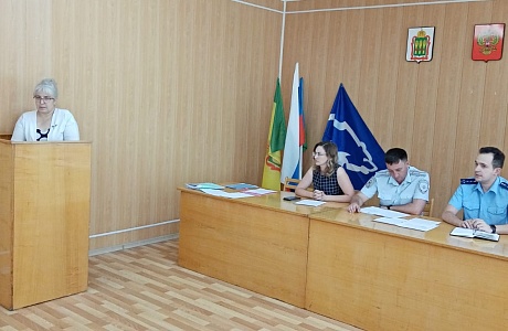 Проведение заседания антинаркотической комиссии Малосердобинского района