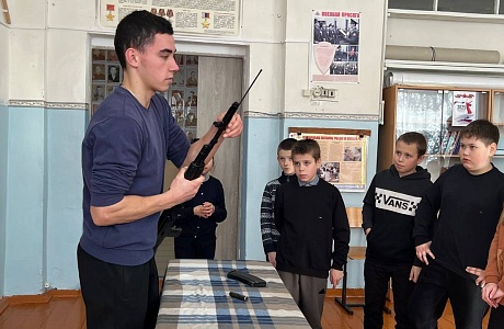 Сегодня в МБОУ СОШ с.Старое Славкино состоялась военно‑патриотическая игра «Зарница» Сегодня в МБОУ СОШ с.Старое Славкино состоялась военно‑патриотическая игра «Зарница»