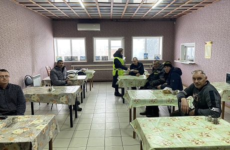 Сотрудники Госавтоинспекции встретились с водителями общества с ограниченной ответственностью «Колышлейское ДСУ» Сотрудники Госавтоинспекции встретились с водителями общества с ограниченной ответственностью «Колышлейское ДСУ»