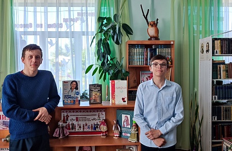 В библиотеке села Старое Славкино в рамках  Месячника  антинаркотической  направленности проведены профилактические мероприятия