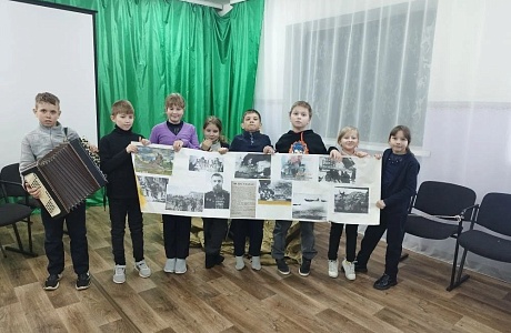 Волонтерская акция "Родина - мать зовет!" Волонтерская акция "Родина - мать зовет!"