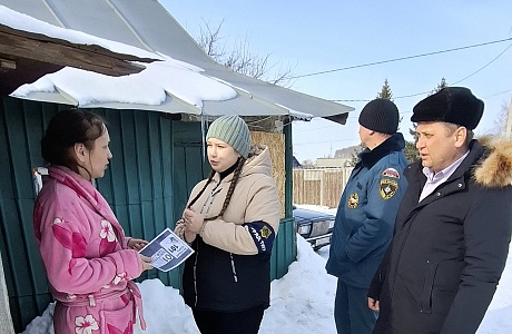 Глава администрации Малосердобинского сельсовета Кривоножкин А.А. совместно с межведомственной рабочей группрой провел рейд по пожарной безопасности Глава администрации Малосердобинского сельсовета Кривоножкин А.А. совместно с межведомственной рабочей группрой провел рейд по пожарной безопасности