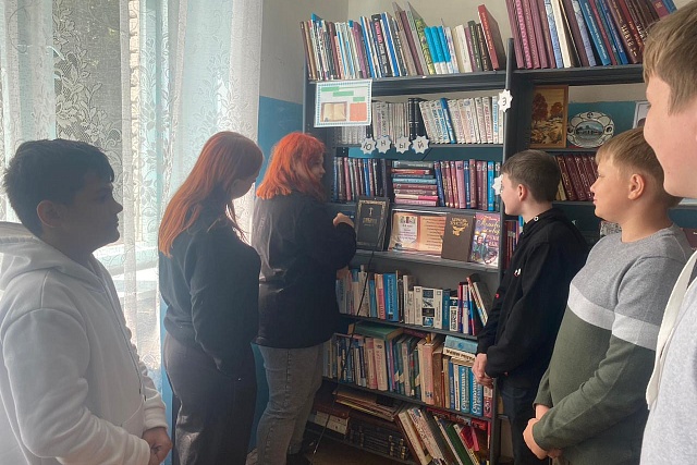 Урок библиотечно-библиографической грамотности  «Все начинается с АЗ И Буки» .   