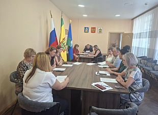 В администрации Малосердобинского района состоялось заседание политического совета местного отделения партии «Единая Россия». 