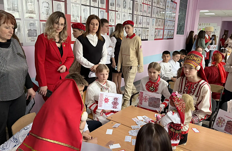 В Малосердобинском районе прошел патриотический форум «Подвиг в наследство» В Малосердобинском районе прошел патриотический форум «Подвиг в наследство»