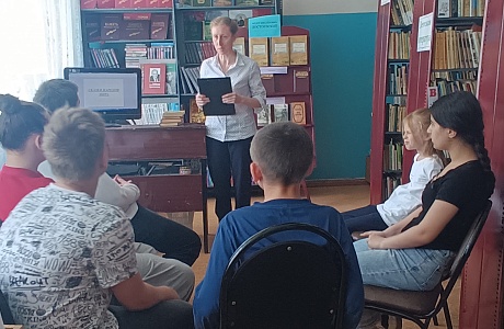 В Ключёвской библиотеке проведён литературный обзор «Сказки народов Мира» В Ключёвской библиотеке проведён литературный обзор «Сказки народов Мира»