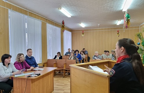 Малосердобинский район посетила рабочая группа областной комиссии по делам несовершеннолетних и защите их прав Правительства Пензенской области Малосердобинский район посетила рабочая группа областной комиссии по делам несовершеннолетних и защите их прав Правительства Пензенской области