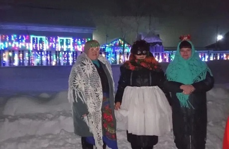 «Не желает старый год уходить за поворот». «Не желает старый год уходить за поворот».