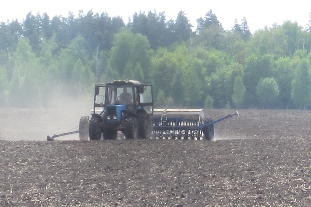 Яровой сев льна  кудряша в крестьянско(фермерских)хозяйствах Малосердобинского района