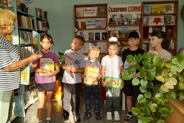 «Библиотека, книжки, я – вместе верные друзья»