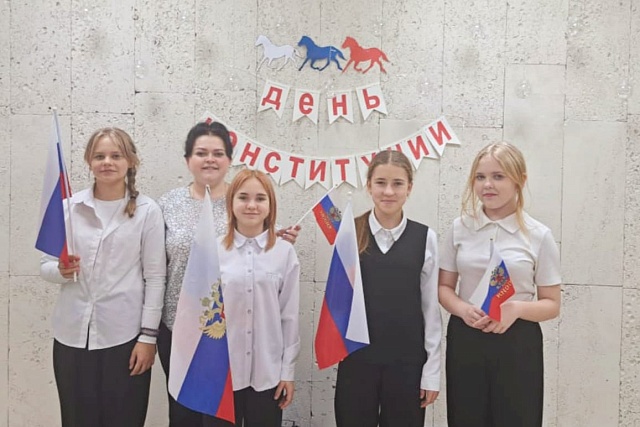 В РДК Малосердобинского района, среди участниц вокального ансамбля "Радуга"