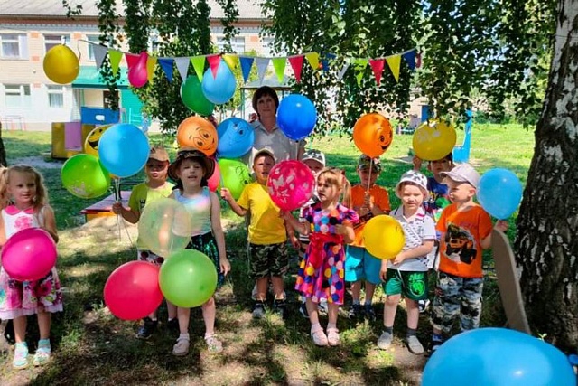 «Ах, эти шарики воздушные!» «Ах, эти шарики воздушные!»