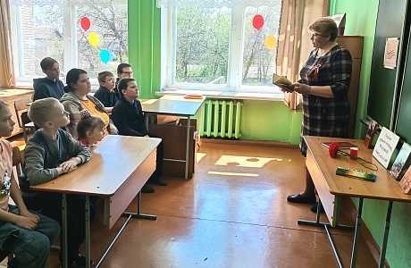 Час военной поэзии «Героям лучшая награда, что в книгах память есть о них» проведен Чунаковской библиотекой